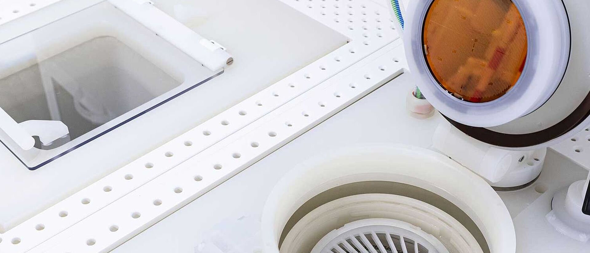 Handling Semiconductor Wafer