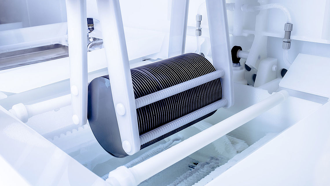 fully automated LMC carrier handling for wafers