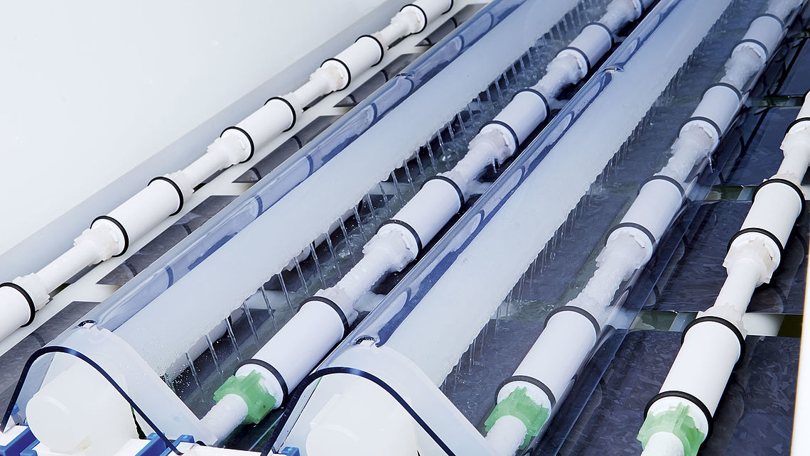 ntegrierte Spülung und Trocknung von Wafern ntegrierte Spülung und Trocknung von Wafern