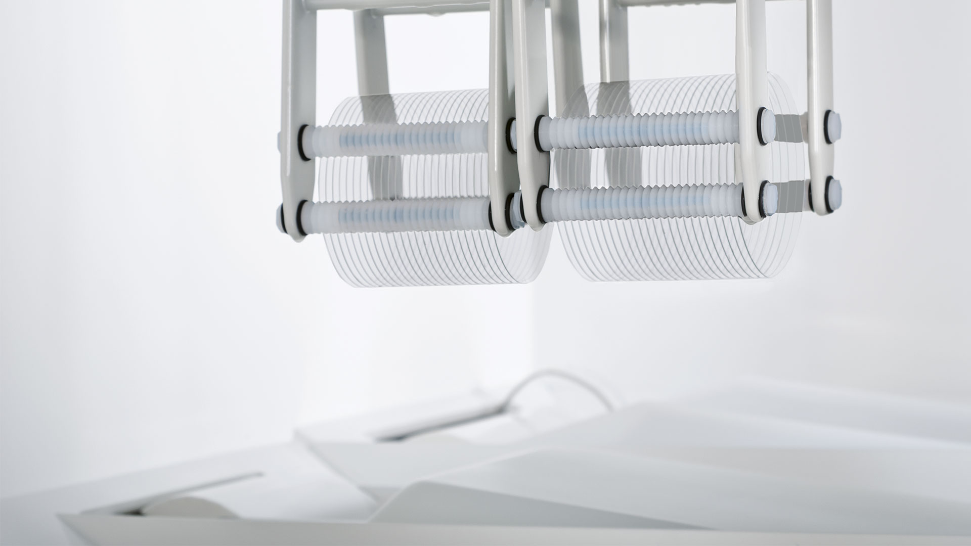 clear glass wafer in transport carrier